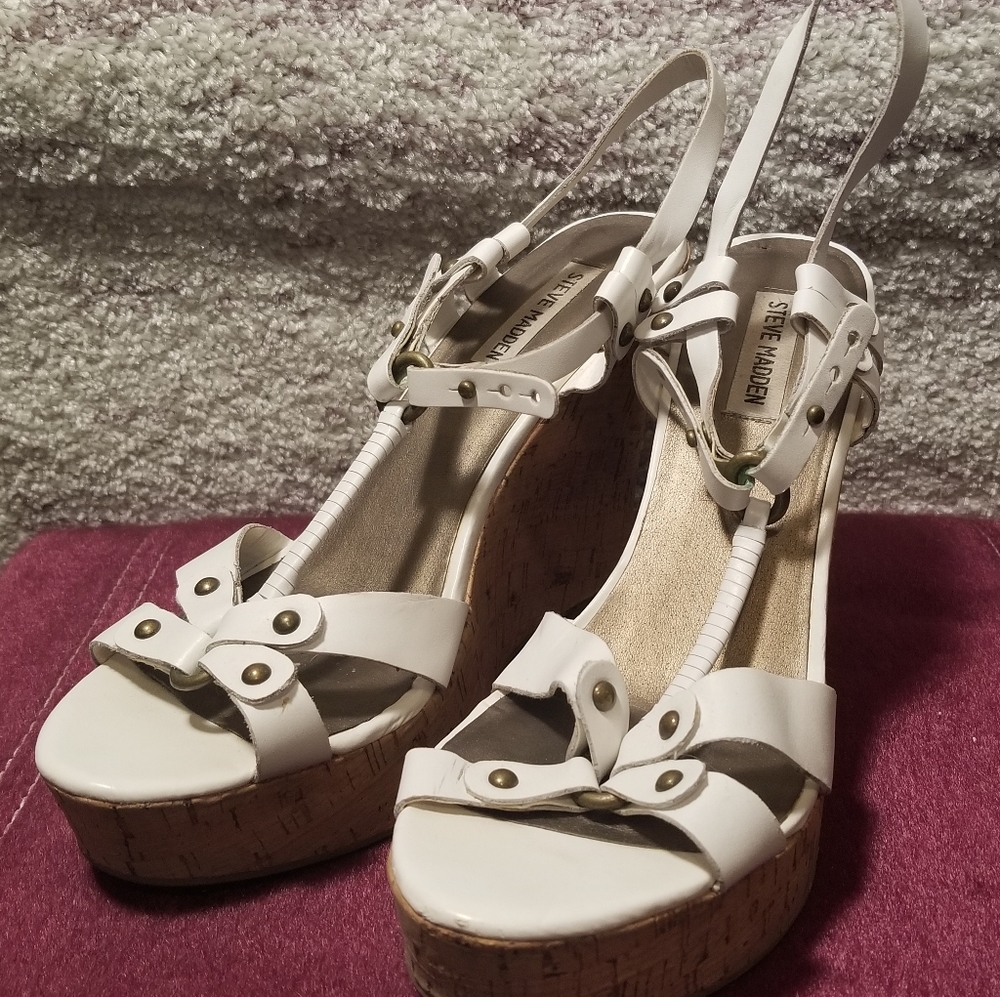 Steve Madden platform sandals